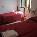 Hostel Ninin De Ma' Framura