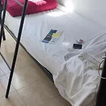 Ninin De Ma' Hostal Framura