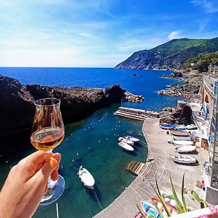 Ninin De Ma' Hostel *