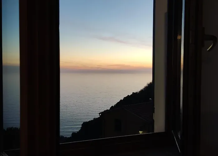 Hostel Ninin De Ma' Framura